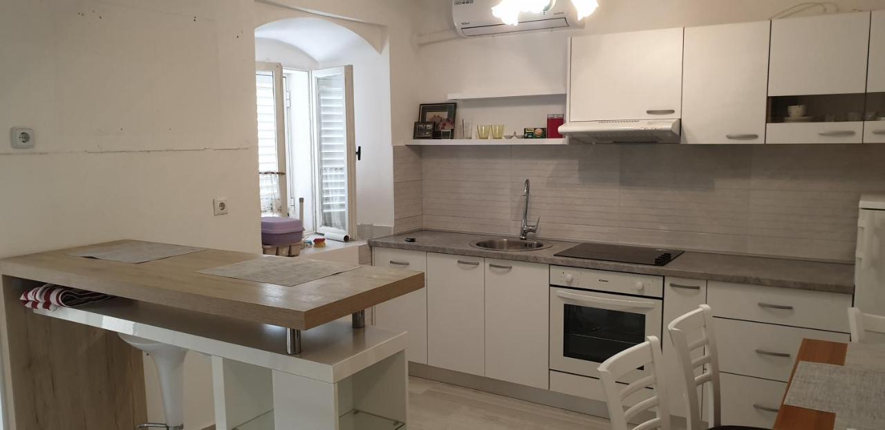 Ulica Dvori Narca 12 Apartment 4+2 Per. Baška Exterior foto