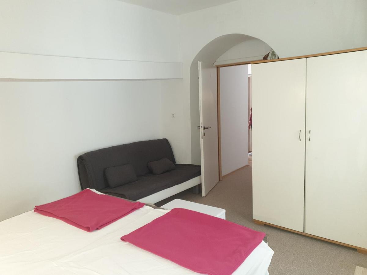 Ulica Dvori Narca 12 Apartment 4+2 Per. Baška Exterior foto