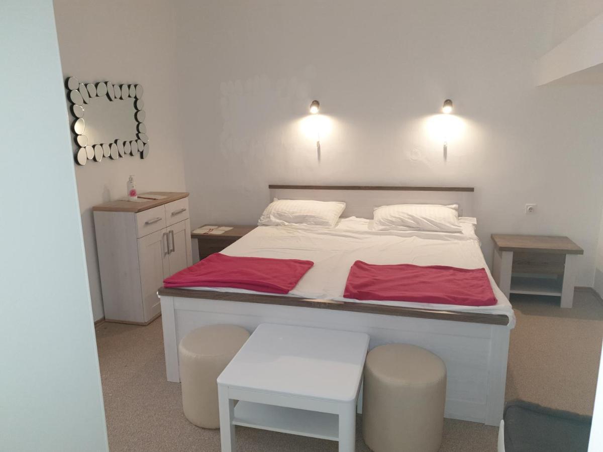 Ulica Dvori Narca 12 Apartment 4+2 Per. Baška Exterior foto