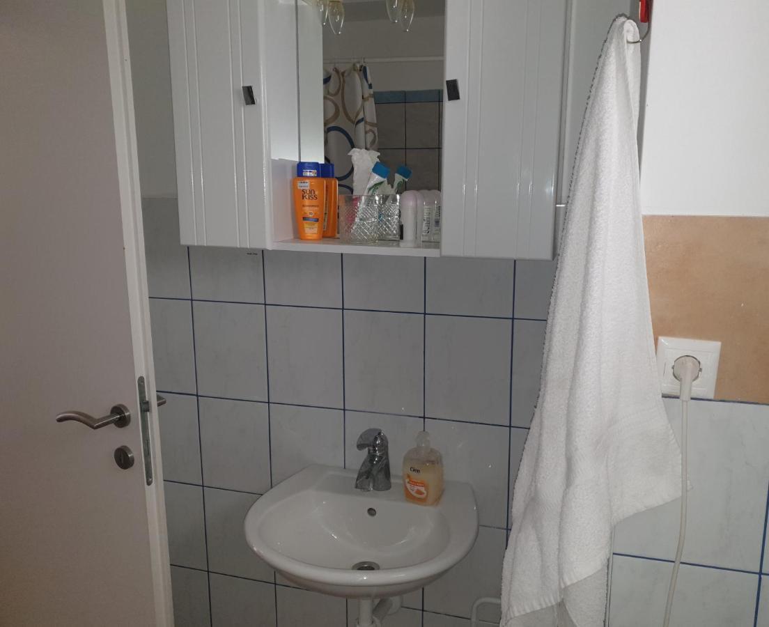 Ulica Dvori Narca 12 Apartment 4+2 Per. Baška Exterior foto